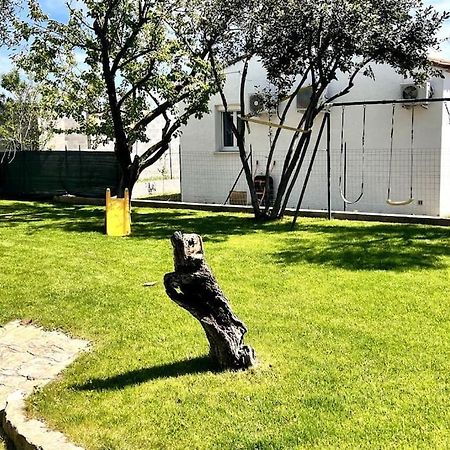 Saint-Laurent-dʼAigouze Appartement En Residence A 15 Min De La Mer المظهر الخارجي الصورة